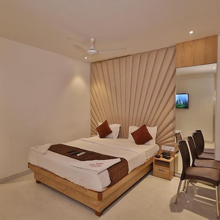 Hotel Stay Inn นาวีมุมไบ ภายนอก รูปภาพ