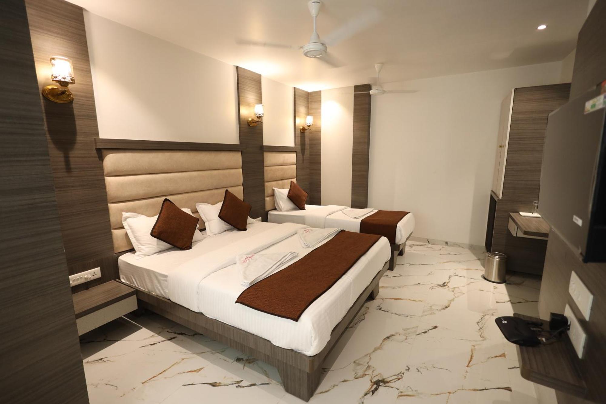 Hotel Stay Inn นาวีมุมไบ ภายนอก รูปภาพ