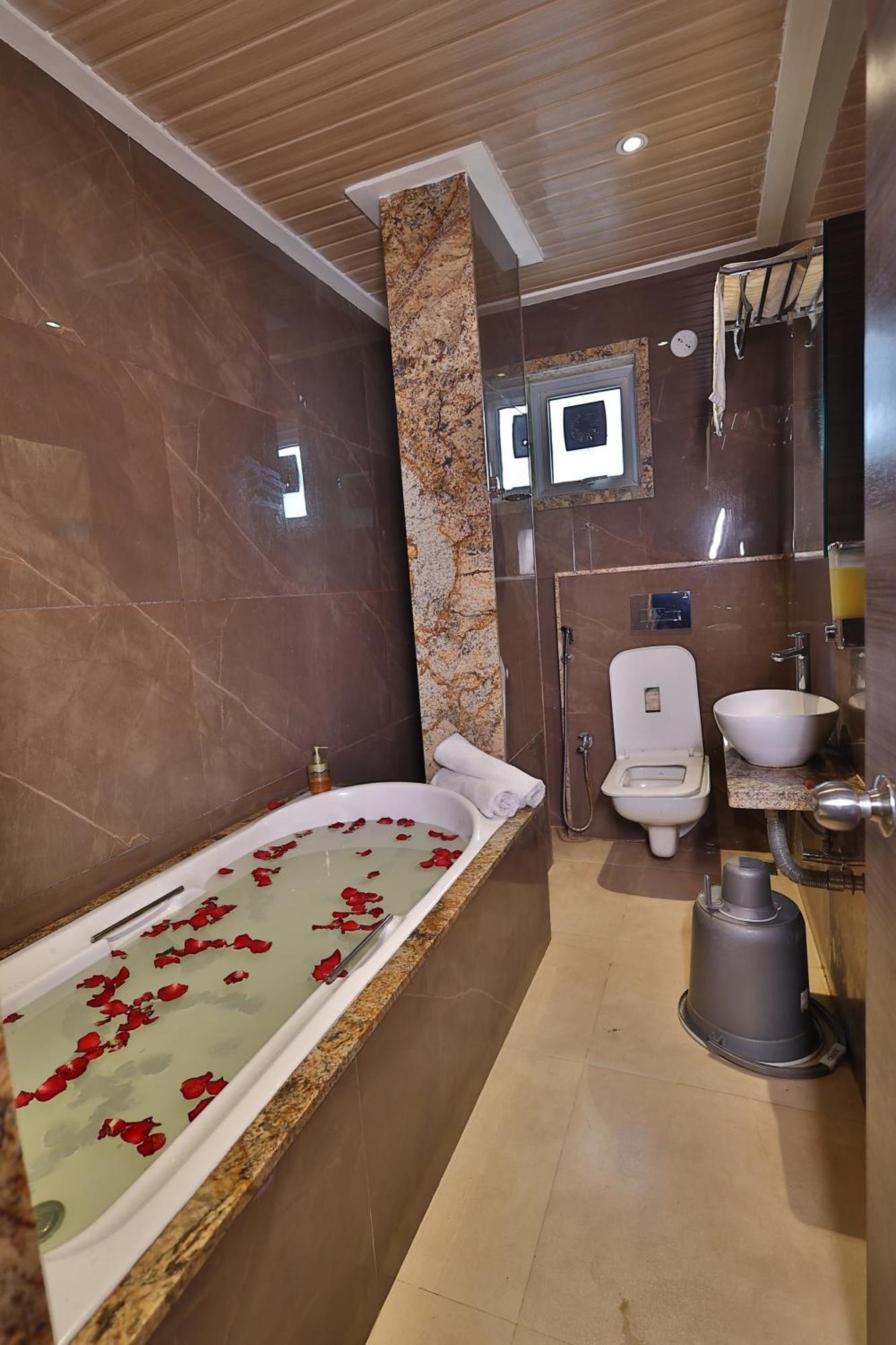 Hotel Stay Inn นาวีมุมไบ ภายนอก รูปภาพ